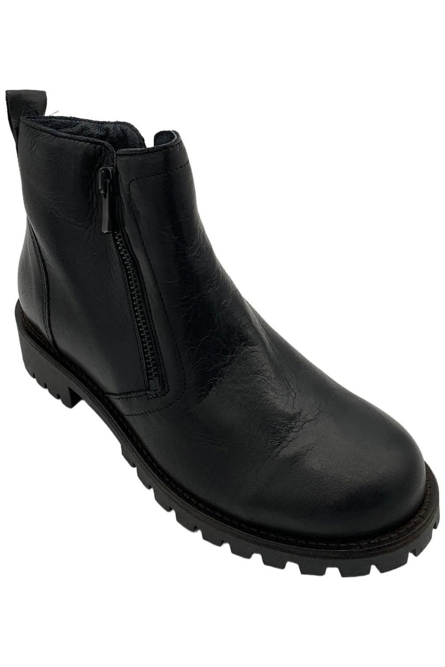 Miz Mooz Women's Alise Side Zipper Ankle Boots Black Leather - Medium